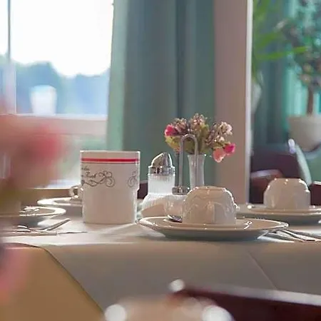 Otel Atlantis Hutschenhausen